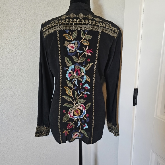Johnny Was Long sleeve silk blouse - Picture 4 of 12